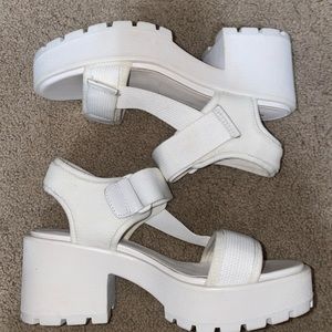 Vagabond white block heel